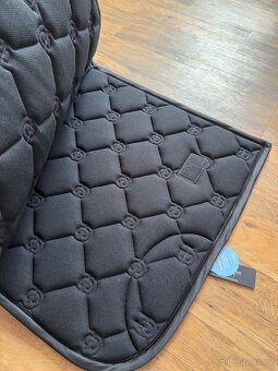 Podsedlova decka Equestrian Stockholm Purple Glimmer DL a VS - 11