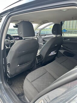 VW Golf MK8 Variant 2.0 TDI - 11