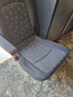 Prostřední řada sedaček Mercedes Vito W639 sklápěcí - 11