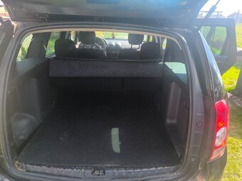 Dacia Duster 1.6 4x4 - 11