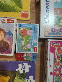 Puzzle krteček, minnie, frozen, medvídek pú - 11