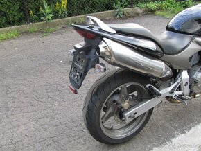 Honda cb 600F Hornet - 11