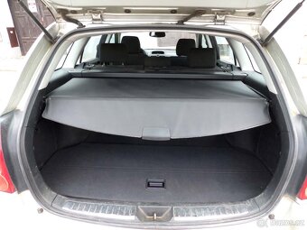 Toyota Avensis 2.0 D-4D 85kW - 11
