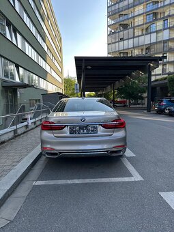 BMW 730Ld xDrive INDIVIDUAL 10/2016 - 11