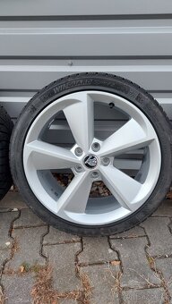Alu kola 5x112 r18 škoda octavia zimní pneu - 11