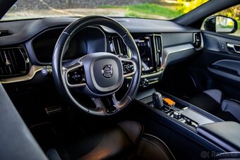 Volvo V60 B4 MildHybrid Momentum Pro AT8 - 11