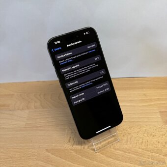 iPhone 15 Pro 256GB, černý, 98% baterie, eSIM (rok záruka) - 11