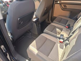 VW Touran CROSS - 11