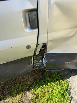 Ford tranzit 2.0hdi 9 místný - 11