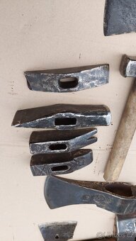 Sekera stará kladiva - rezervace do soboty - 11