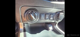 Nissan Navara TEKNA - 11