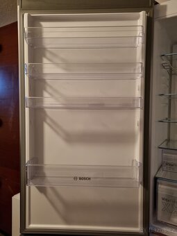 Chladnička s mrazničkou Bosch Serie 4 KGN497LDF PerfectFit k - 11