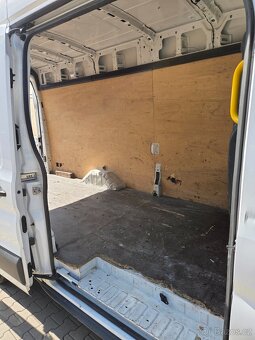 FORD TRANSIT L4H3 - 11