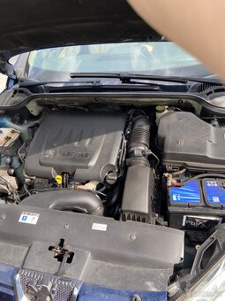 Peugeot 407 - 11