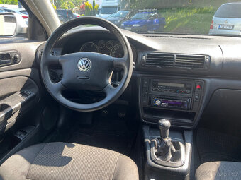 VOLKSWAGEN PASSAT  1,9 TDi  74 Kw TAŽNÉ  - 11