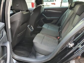 Škoda Octavia 4 iV Combi Style 1.4TSI 150kW 54tkm Virtual Qi - 11