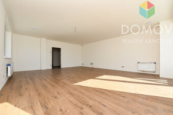 Luxusní nový byt se dvěma terasami a parkovacím stáním - 11