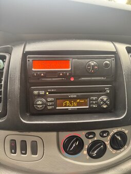 Opel Vivaro Long 2.5 cdti - 11