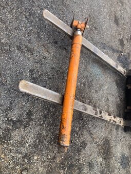 Mailer (hydraulické válce)-2ks - 11