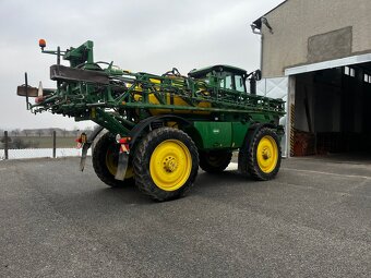 Samojizdny postřikovač John deere R4040i - 11