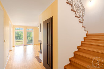 Prodej rodinného domu 5+kk, Číčovice, Praha-západ - 11