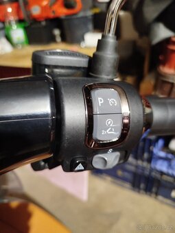 Elektro skútr bez řidičáku - Keren - 11