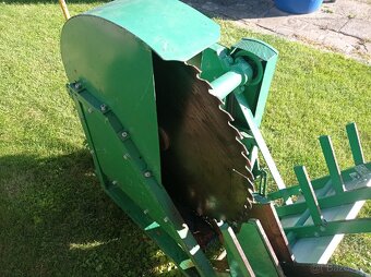 Kotoučová pila na dřevo - 11