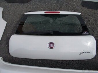 Karosářské díly Fiat Grande Punto bílá - 11