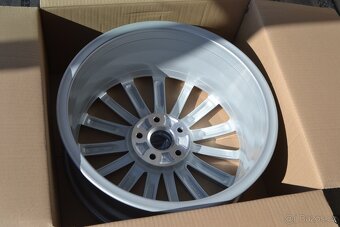 Škoda Octavia III RS–NOVÉ 18 Alu disky 7Jx18 ET51,silver - 11