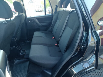 Land Rover Freelander 2.2 TD4 4x4/Manuál/1Maj - 11