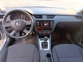 Škoda Octavia 3 combi 4x4 - 11