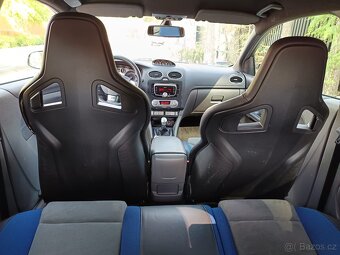 FOCUS RS - 11