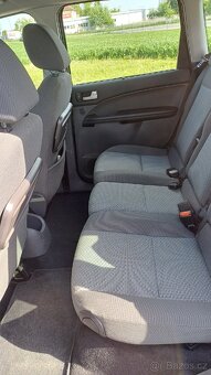 Ford C-MAX 1.6 i - 11