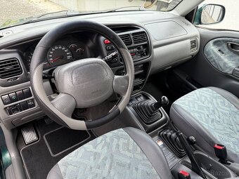 Suzuki Grand Vitara 2.0 benzin 4x4 bez koroze - 11