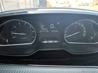 Peugeot 208 1.2PT/81kW Allure AUTOMAT  1.maj, ČR, 37.000km - 11