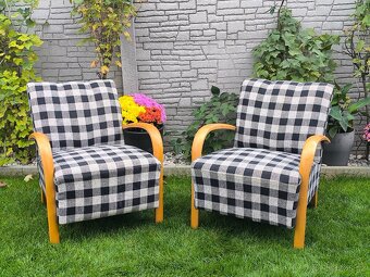 Prodám dva starožitná křesla HALABALA - 11