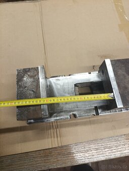 Strojní svěrák - 11