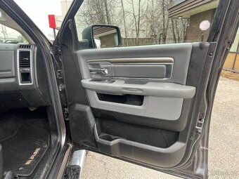 2019 Dodge RAM 1500 CLASSIC - 11