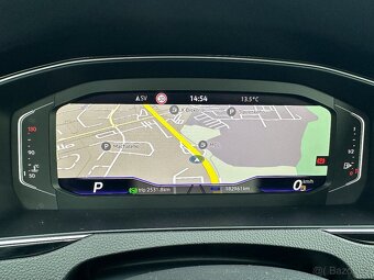 Volkswagen Passat Panorama 2022 - 11