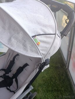 Kočárek Amber - 11