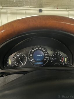 Mercedes Benz 240 2002 - 11