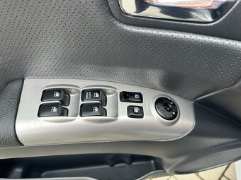 Kia Sportage 2.0i 104kW 4WD - 11