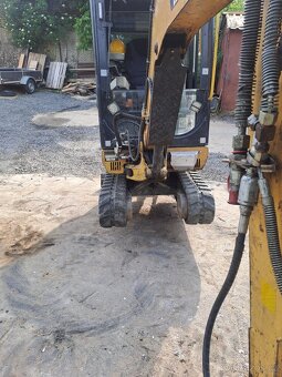 Minibagr Caterpillar 301.8C, 1,8t - 11