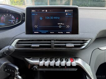 Peugeot 3008 1.2 THP 96 kW - 11
