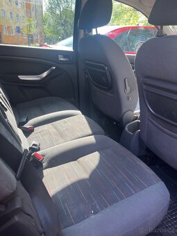 Ford C-Max - 11