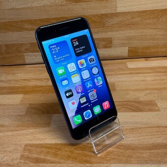 iPhone SE 2020 64GB, černý (12 měsíců záruka) - 11