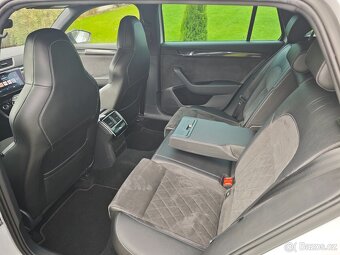 Škoda Superb 3, 2.0tdi 140kw DSG Sportline. - 11