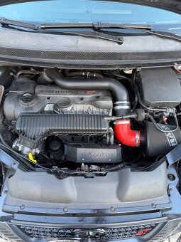 Ford Focus ST - 11
