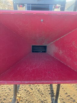 Špalíkováč Profi otvor 100x220 za traktor - 11