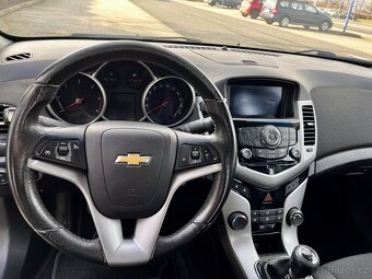 Chevrolet Cruze 2.0TDi SportsLine | 120 kW | Najeto 161 xxx - 11